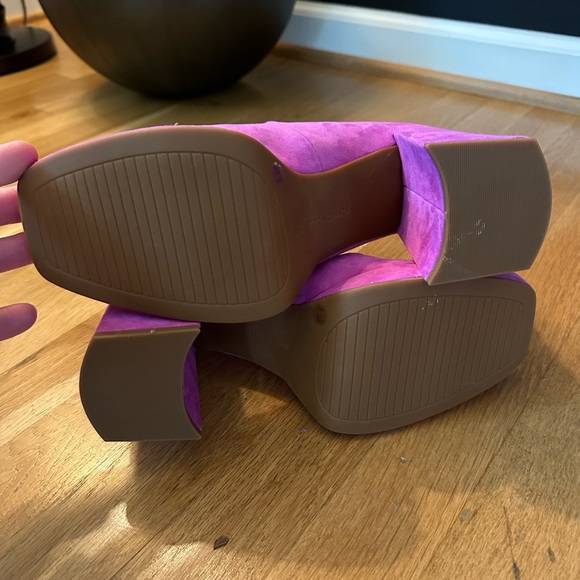 Kenneth Cole New York Pink Heels NWOT - Picture 5 of 5